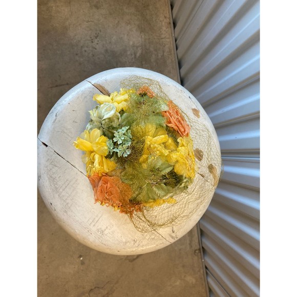 Floral Fascinator/Hat 1950s/1960s - Picture 2 of 10